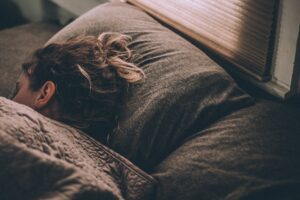 Zaburzenia snu – jak sobie z nimi radzić?